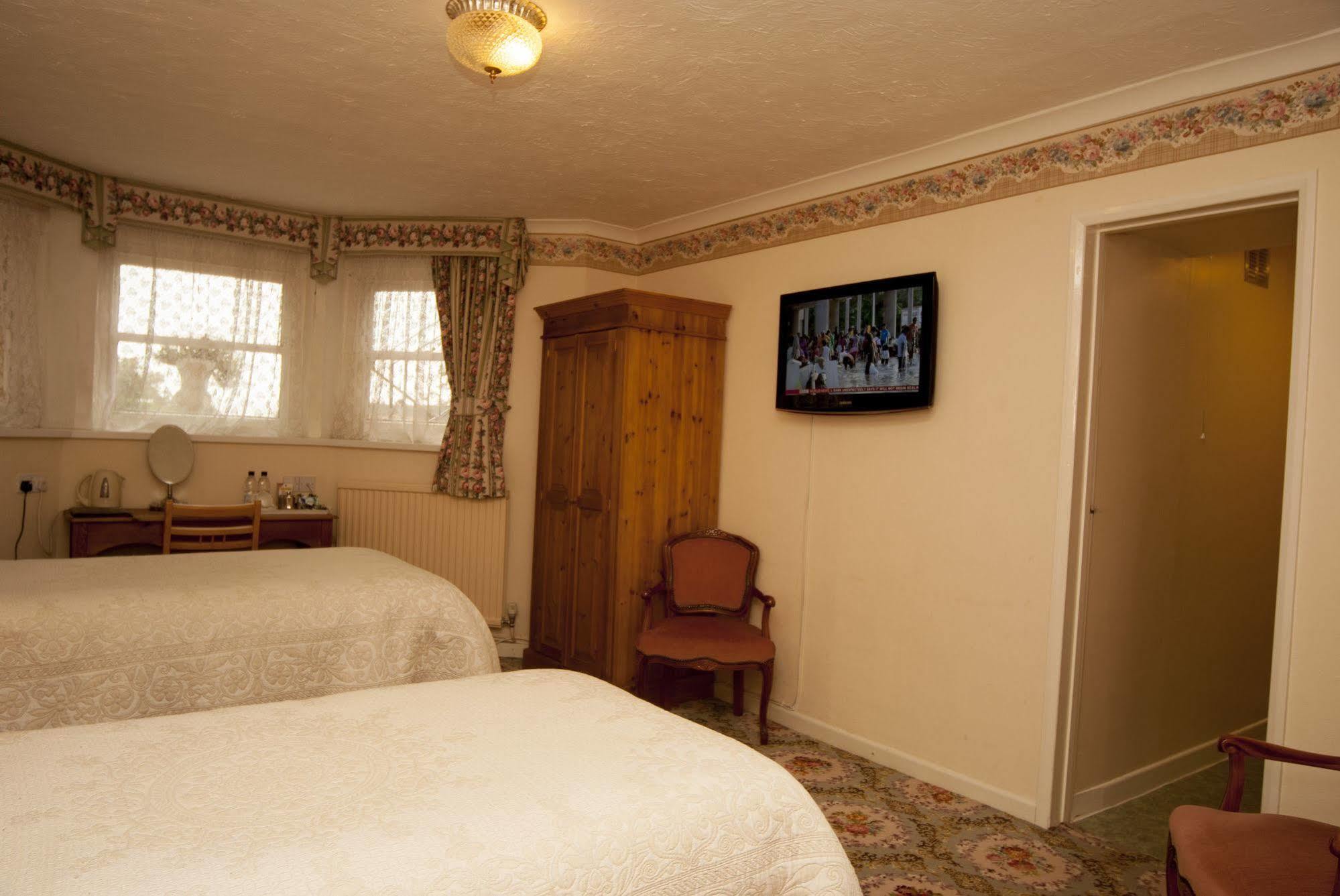 Summerhill Hotel Пейнтън Екстериор снимка
