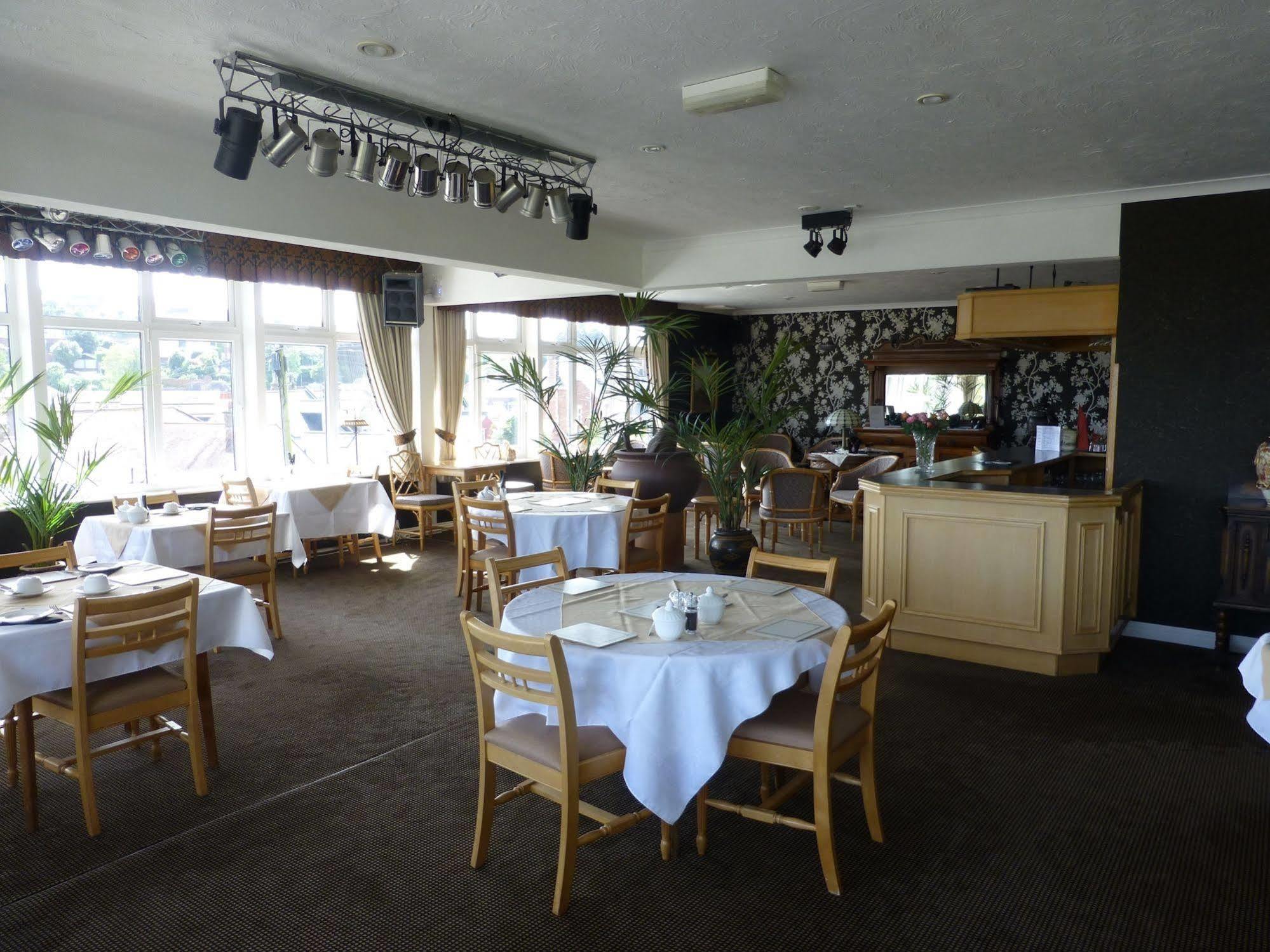 Summerhill Hotel Пейнтън Екстериор снимка